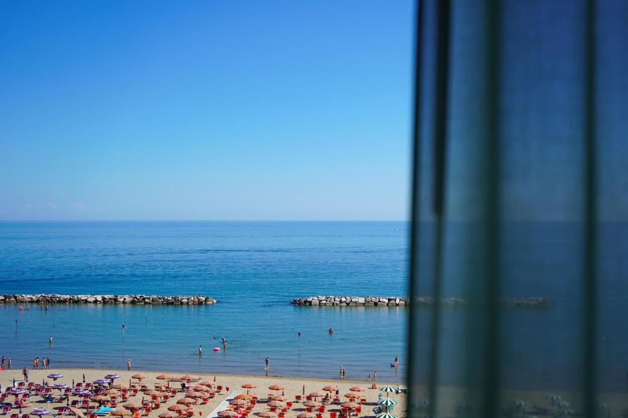 Hotel International Габичче-Маре Экстерьер фото