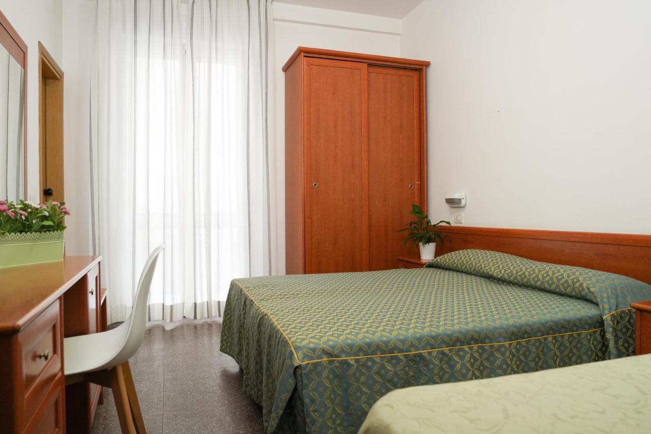 Hotel International Габичче-Маре Экстерьер фото