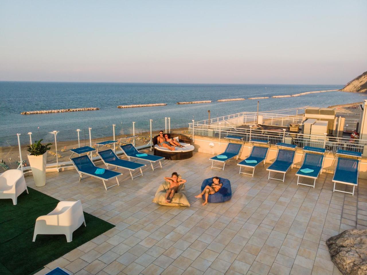 Hotel International Габичче-Маре Экстерьер фото